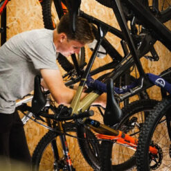 Alternative view of SQUIRE Matterhorn Bike Lock Home Kit