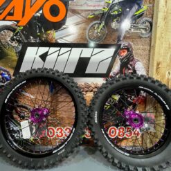 Alternative view of SM PRO ULTRA BEE WHEEL SET 21/18" STANDARD PURPLE/PURPLE COMBO