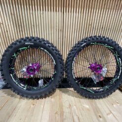 Alternative view of SM PRO ULTRA BEE WHEEL SET 21/18" SPLATTERKOTE GREEN/PURPLE COMBO