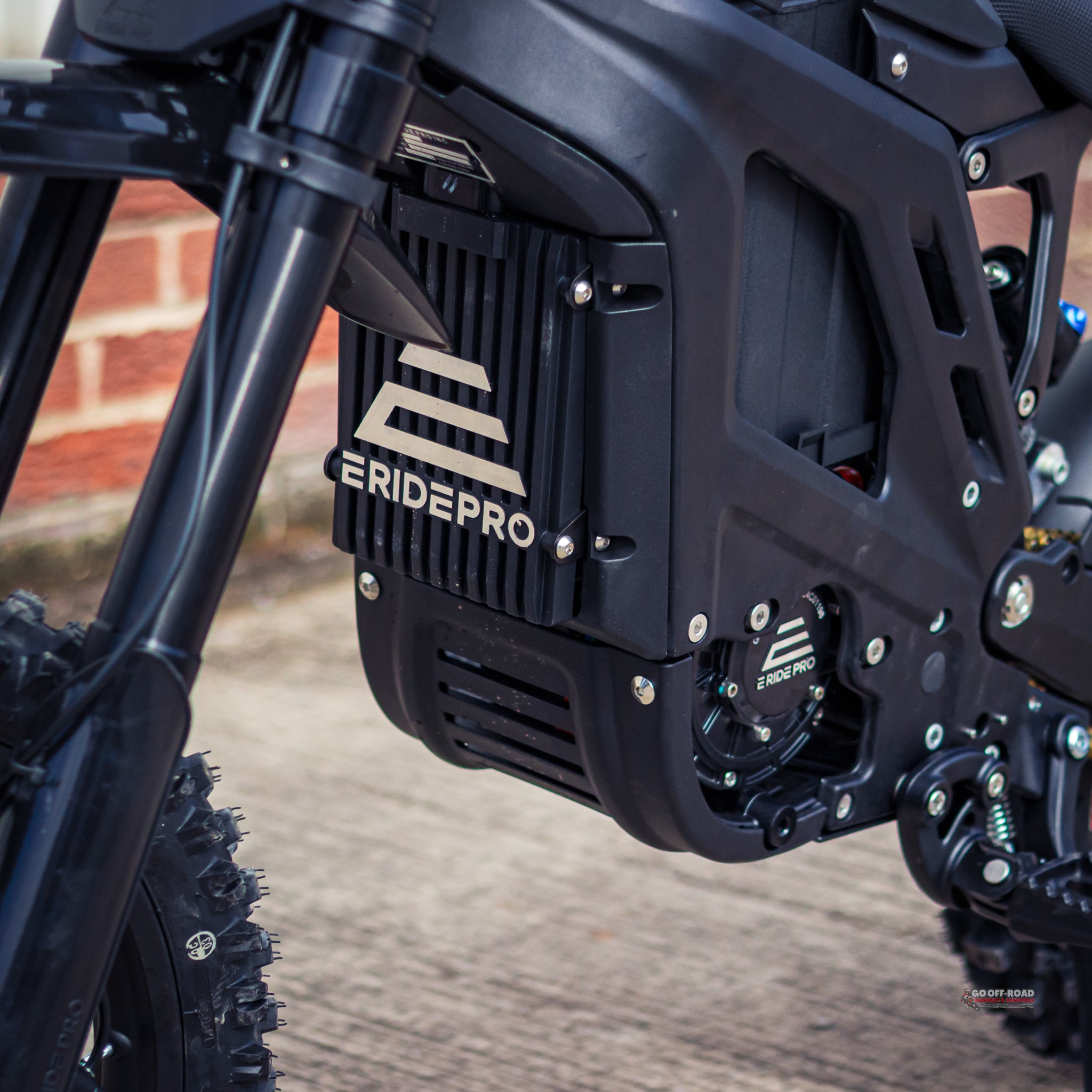 ERIDEPROMINI-17 - Surron Off Road USA