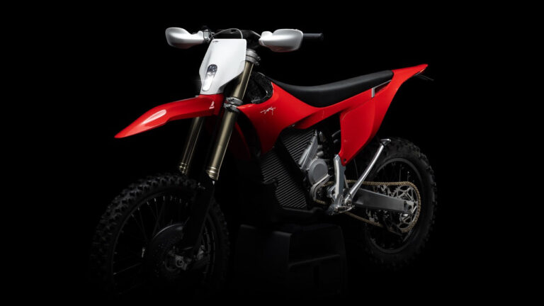Curated visual reference: Picture Idea: Stark Varg Ex Standard 60Hp Road Legal