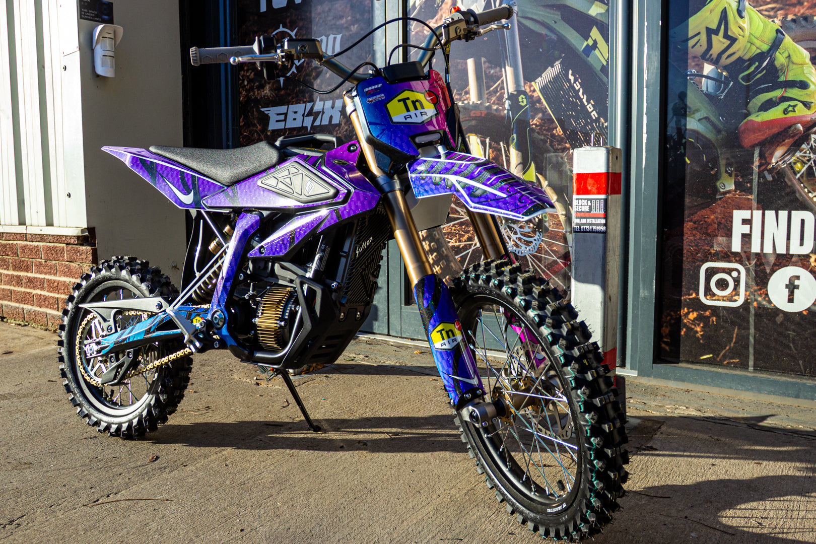 niketnhyperbee-14 - Surron Off Road USA