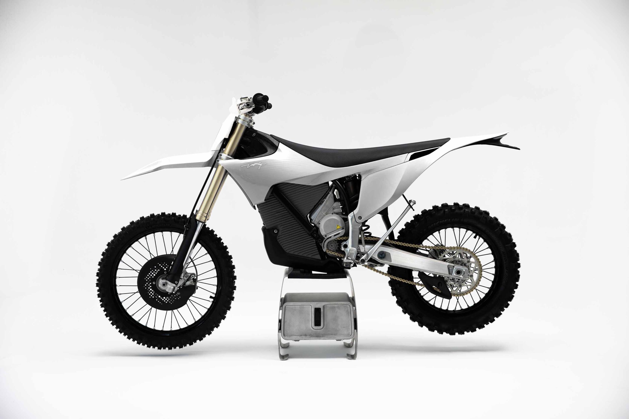 white_stark_ex_e9028b00-ce8d-4e9b-93d5-66b070c24508 - Surron Off Road USA